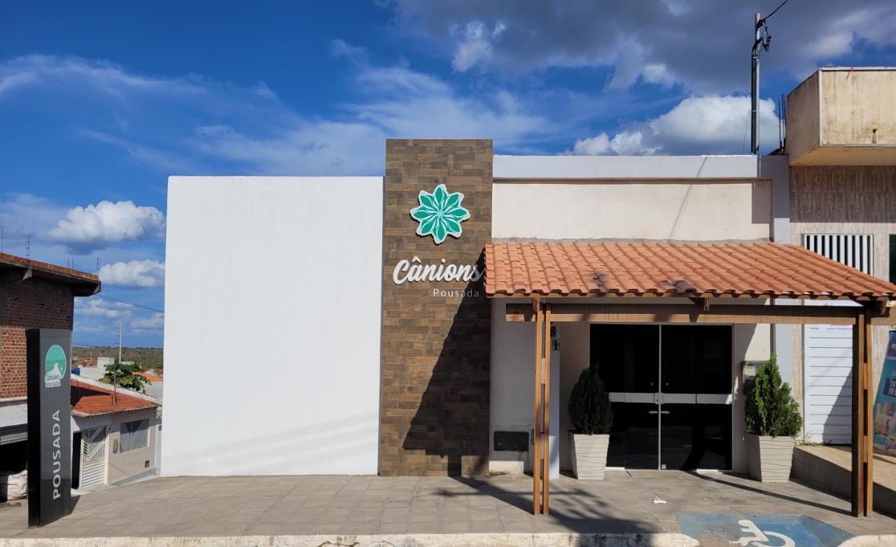 Canions Pousada Caninde de Sao Francisco Exterior photo